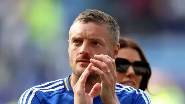Jamie Vardy spotted training with Sunderland: Truth or Speculation?