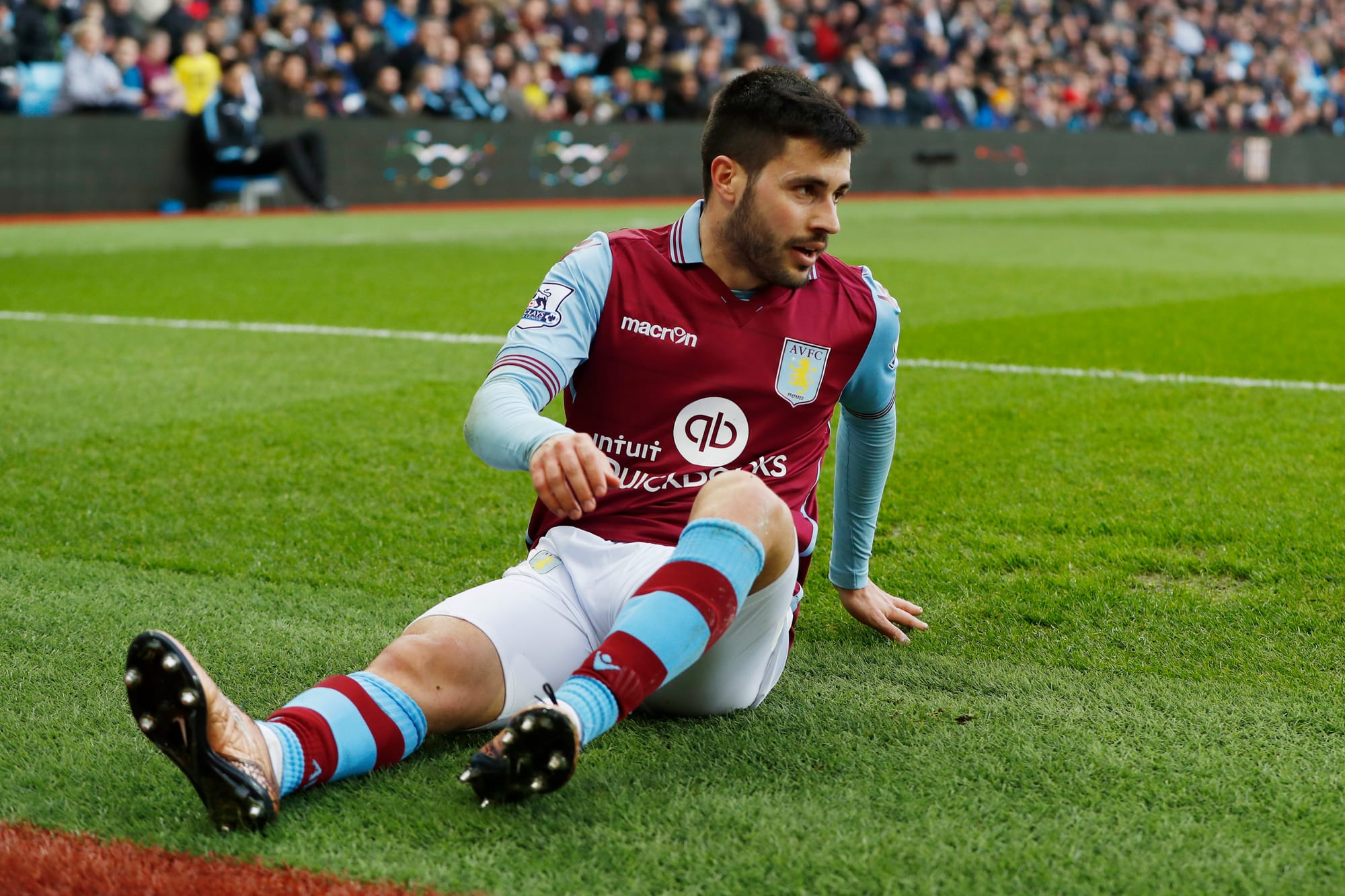 “They wanted to kill me” – Former Aston Villa midfielder lifts lid on turbulent Villa Park spell