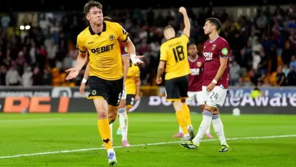 Wolves are looking to offer a new contract to £50 million player
