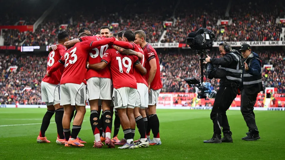 Black Cats, not so Unlucky for Manchester United