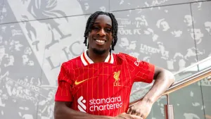 Liverpool’s Right-Back Revolution: Frimpong vs. Bradley — The Battle for Anfield’s Most Hotly Contested Spot