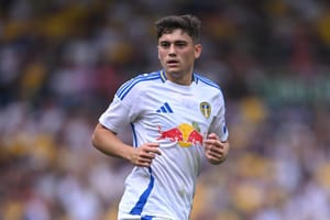 Dan James Set to Sign New Long-Term Leeds Deal