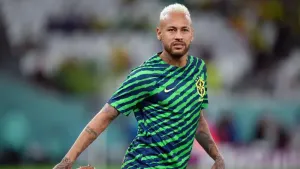 Neymar open to Juventus move