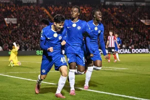 Chelsea survive Lincoln scare to secure place in Carabao Cup Round 4.