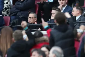 Sullivan Set to Attend Palace Clash Despite Fan Protests