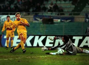 Leeds United's 00/01 European Adventure Part 3: On-Field Brilliance, Off-Field Shame, Leeds Keep Marching On.